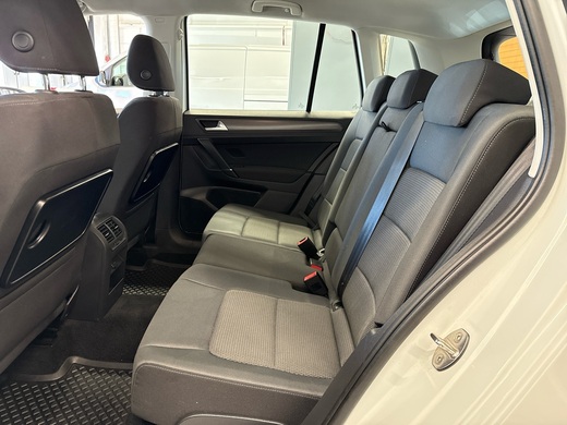Volkswagen Golf Sportsvan vaihtoauto