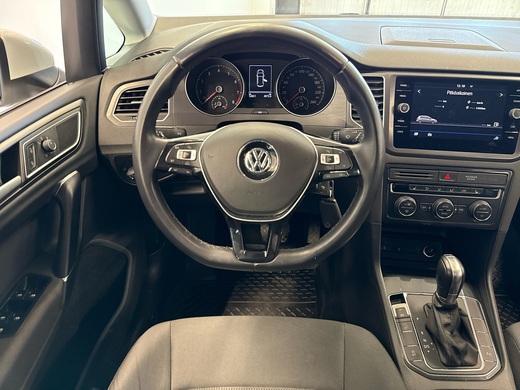 Volkswagen Golf Sportsvan vaihtoauto