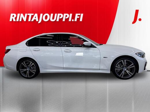 BMW 330 vaihtoauto