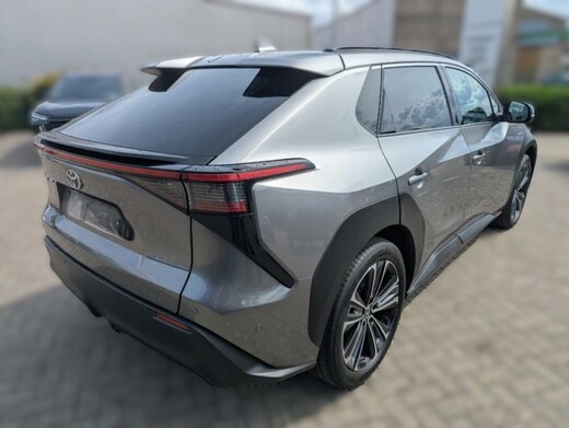 Toyota bZ4X vaihtoauto