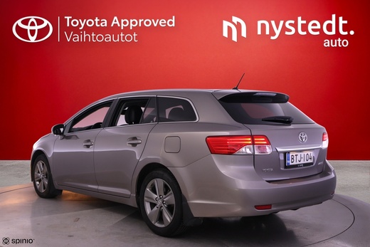 Toyota Avensis vaihtoauto