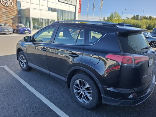 Toyota RAV4 vaihtoauto
