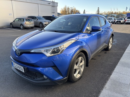 Toyota C-HR vaihtoauto