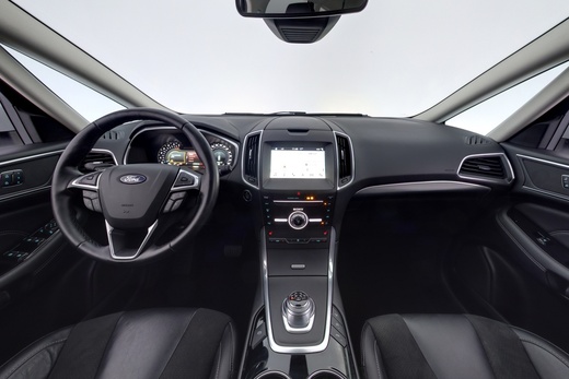 Ford S-MAX vaihtoauto