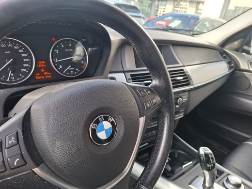 BMW X5 vaihtoauto