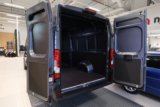 Toyota Proace MAX vaihtoauto