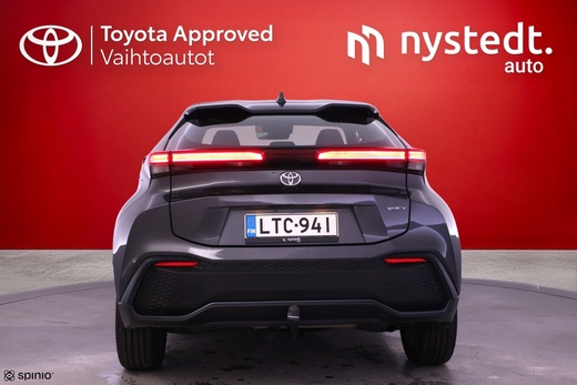 Toyota C-HR vaihtoauto