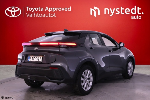 Toyota C-HR vaihtoauto