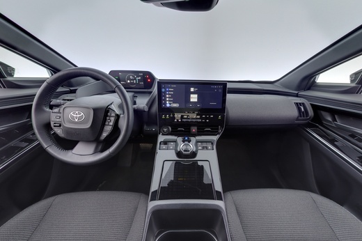 Toyota bZ4X vaihtoauto