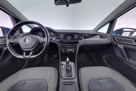 Volkswagen Golf Sportsvan vaihtoauto