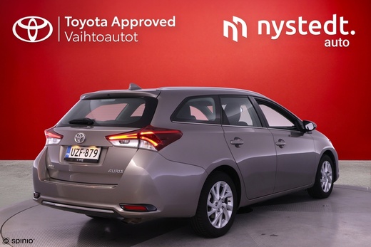 Toyota Auris vaihtoauto