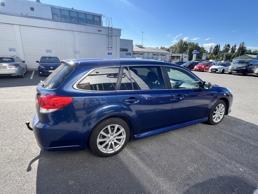 Subaru Legacy vaihtoauto