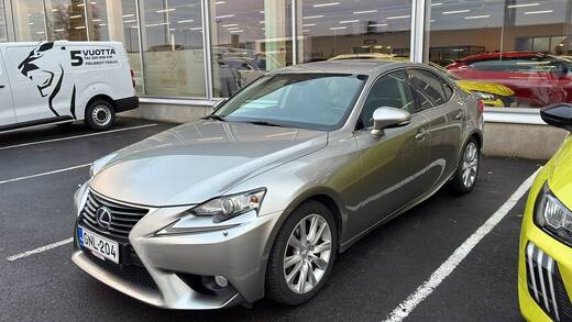 Lexus IS vaihtoauto