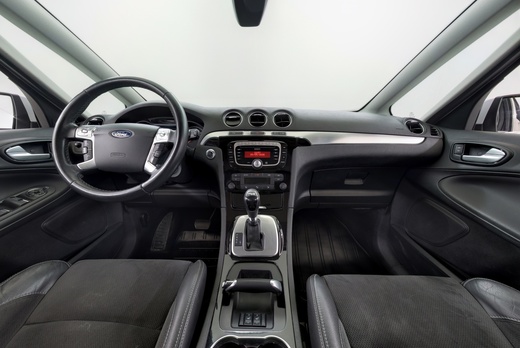 Ford S-MAX vaihtoauto