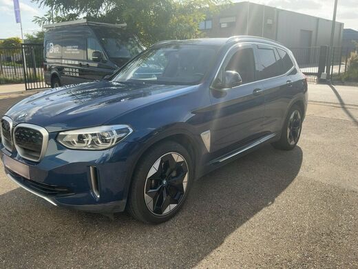 BMW iX3 vaihtoauto