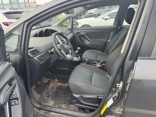 Toyota Verso vaihtoauto