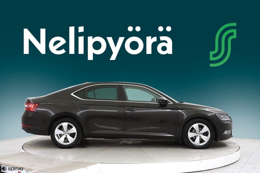 Skoda Superb vaihtoauto