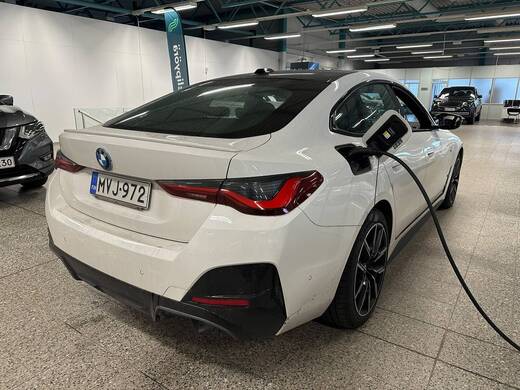 BMW i4 M50 vaihtoauto