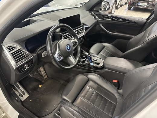BMW iX3 vaihtoauto