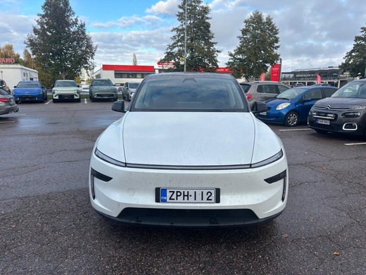 Tesla Model Y vaihtoauto