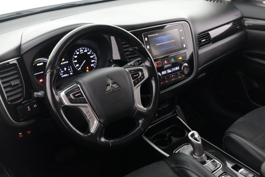 Mitsubishi Outlander vaihtoauto