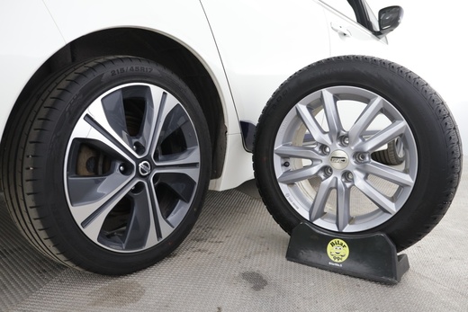 Nissan Leaf vaihtoauto