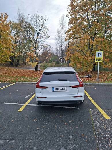 Volvo V60 vaihtoauto