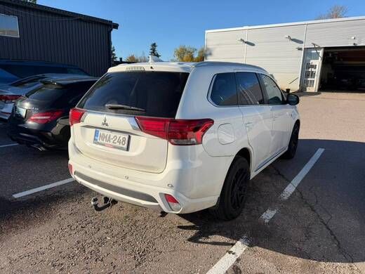 Mitsubishi Outlander vaihtoauto