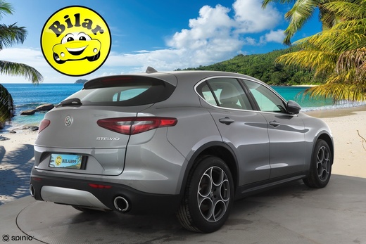 Alfa Romeo Stelvio vaihtoauto