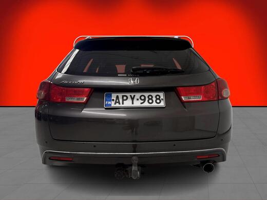 Honda Accord vaihtoauto