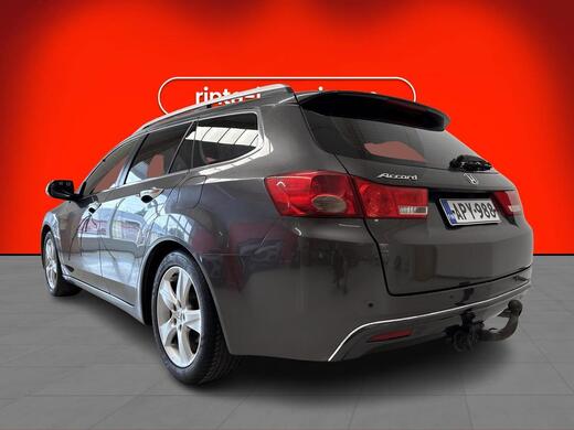 Honda Accord vaihtoauto