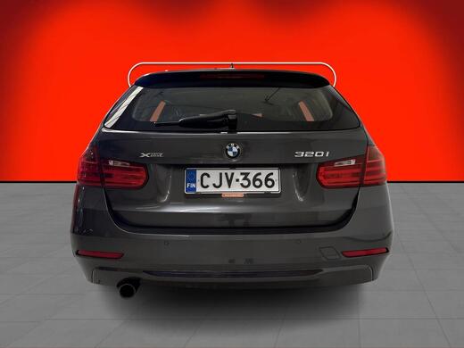 BMW 320 vaihtoauto
