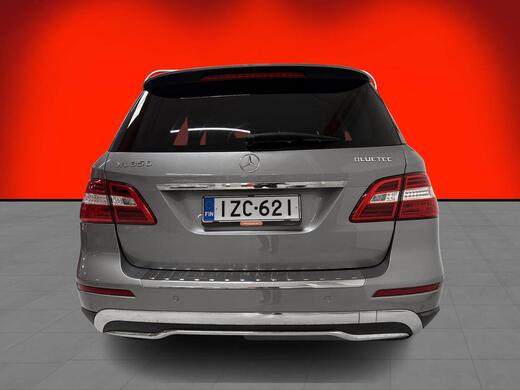 Mercedes-Benz ML vaihtoauto