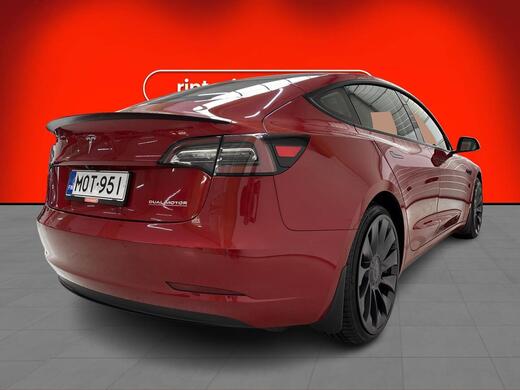 Tesla Model 3 vaihtoauto