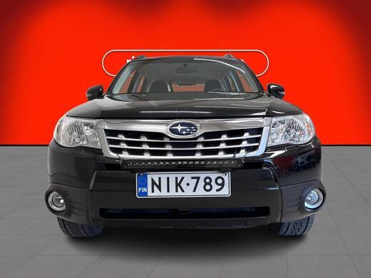 Subaru Forester vaihtoauto