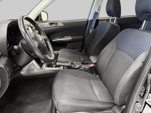Subaru Forester vaihtoauto