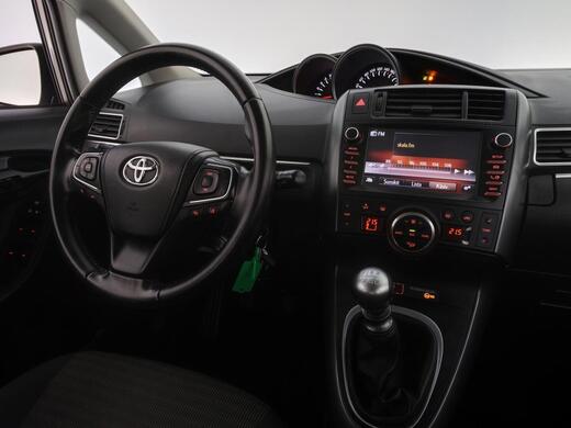 Toyota Verso vaihtoauto