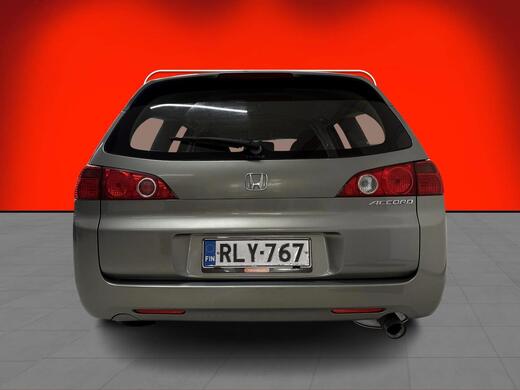 Honda Accord vaihtoauto