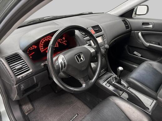 Honda Accord vaihtoauto