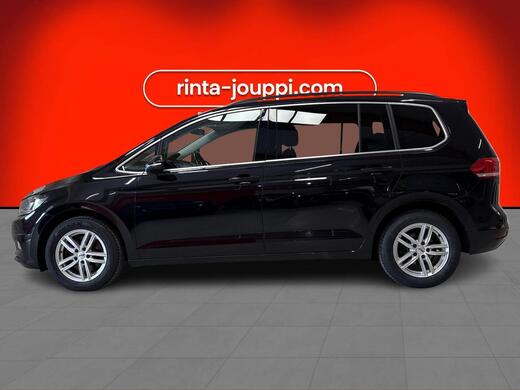 Volkswagen Touran vaihtoauto