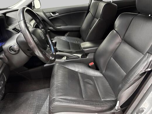 Honda Accord vaihtoauto