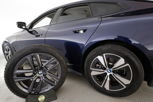 BMW i4 vaihtoauto