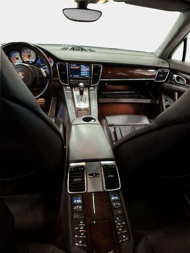 Porsche Panamera vaihtoauto