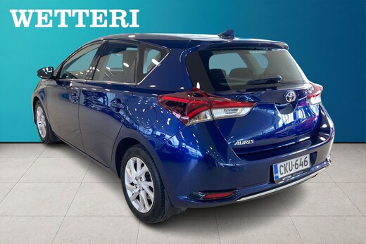 Toyota Auris vaihtoauto
