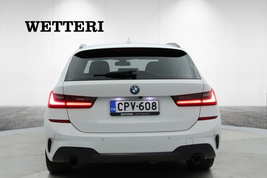 BMW 330 vaihtoauto