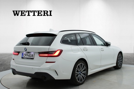 BMW 330 vaihtoauto
