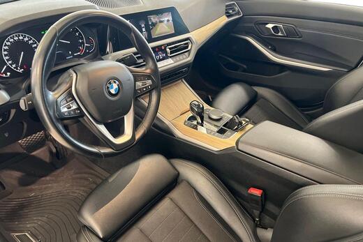 BMW 320 vaihtoauto