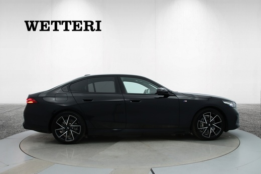 BMW i5 vaihtoauto