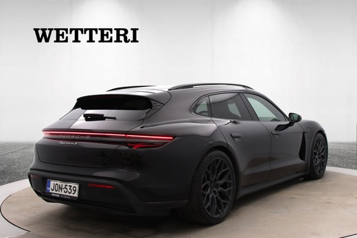Porsche Taycan vaihtoauto