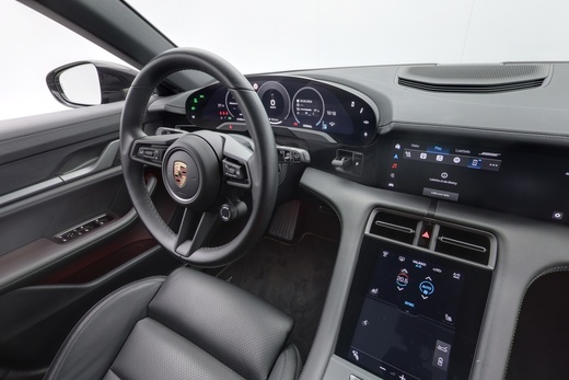 Porsche Taycan vaihtoauto